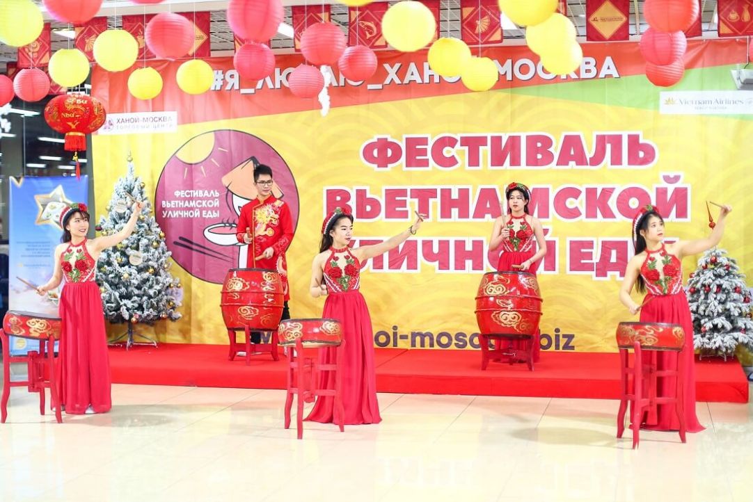 Иллюстрация к новости: В Москве прошел VIII Весенний фестиваль вьетнамской уличной еды