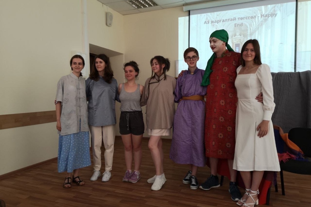 Студенты ИКВИА представили спектакль на монгольском языке (видео)